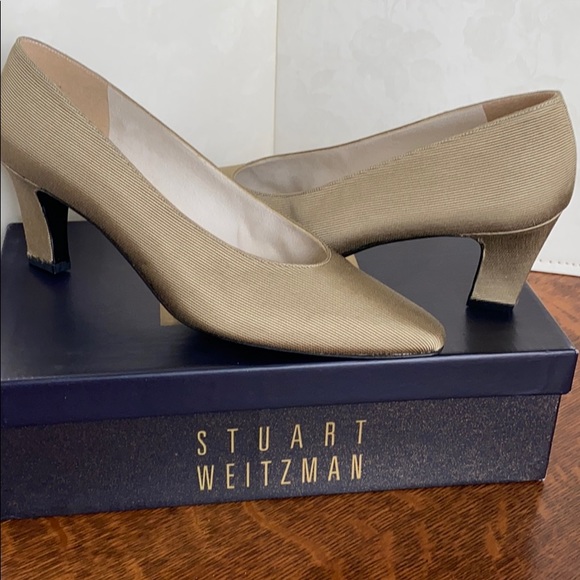 Stuart Weitzman mid heel. Sz 8 1/2. - Picture 2 of 11
